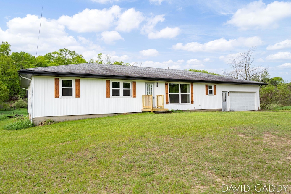 2-web-or-mls-9081 E Baker-2