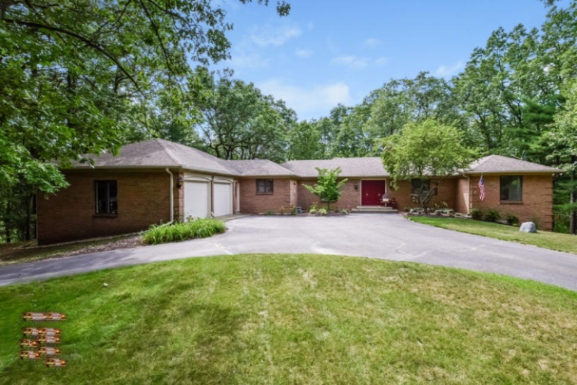 001-photo-front-view-6113357