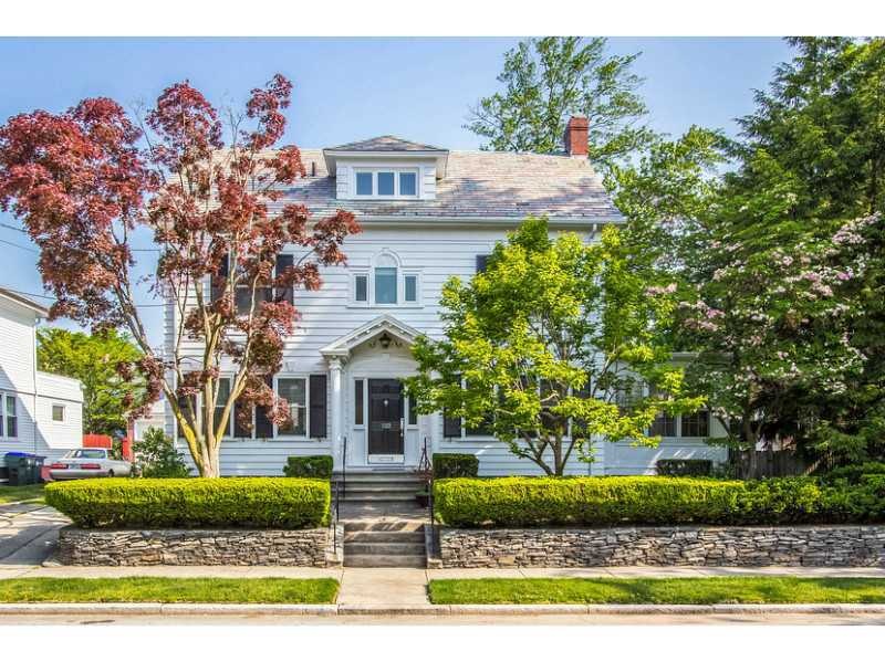 122 Upton Ave, Providence, RI 02906 - photo 1