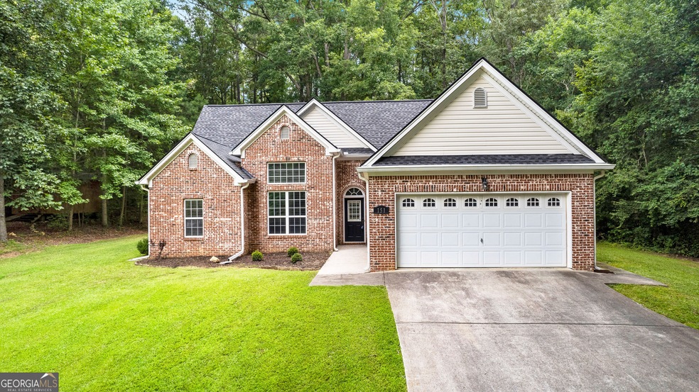 151 Laurel Creek Ct, Carrollton, GA 30117 - photo 1
