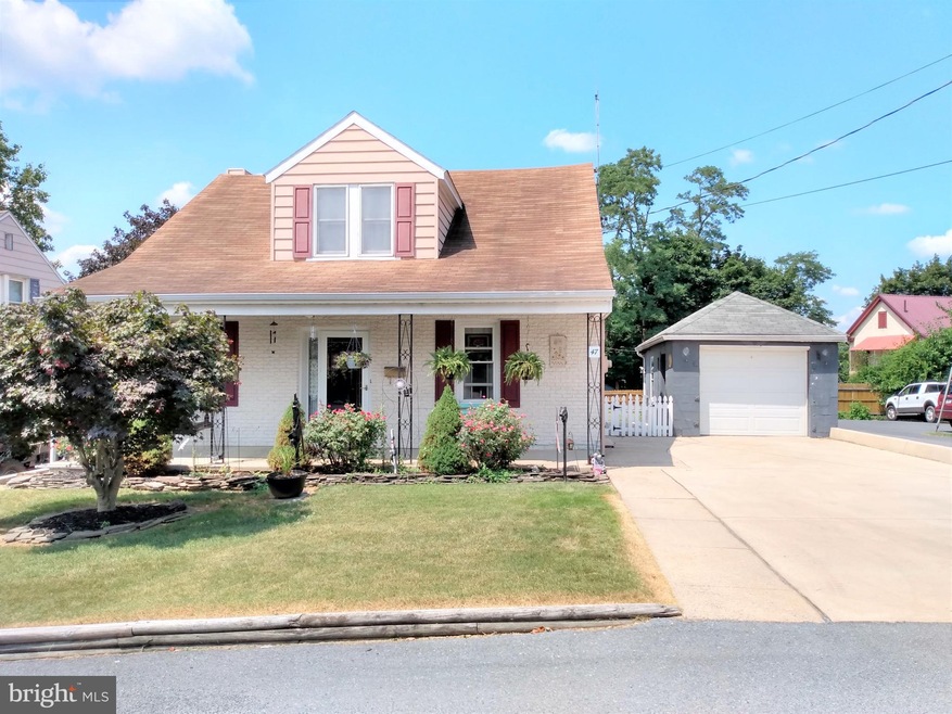 47 Conner Ave, Chambersburg, PA 17201 - photo 1