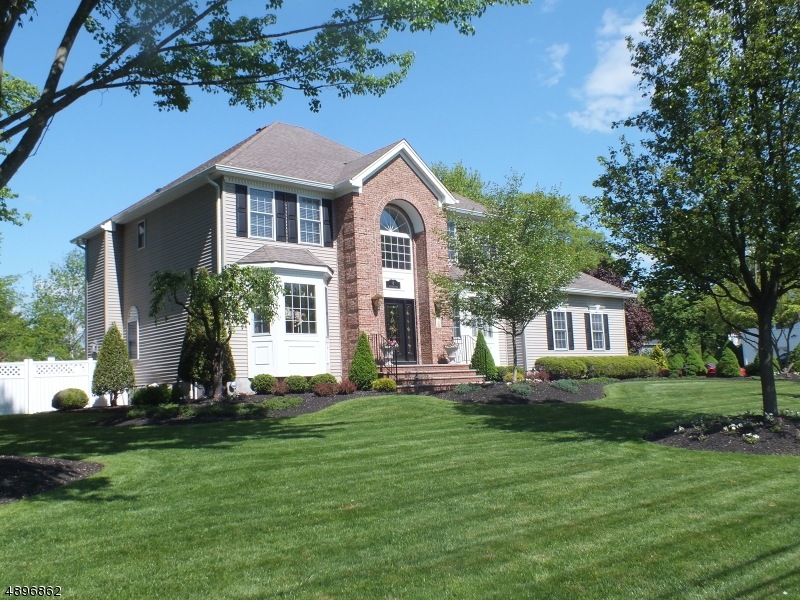 8 Boulevard Rd, Cedar Knolls, NJ 07927 - photo 1