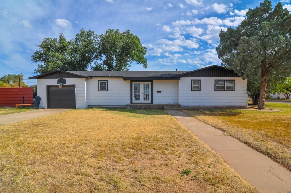 502 2nd Place, Abernathy, TX 79311 MLS 202314337