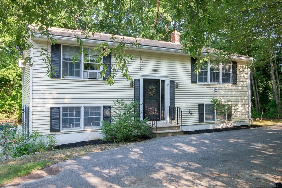 15 Natick Rd, West Warwick, RI 02893 - photo 1