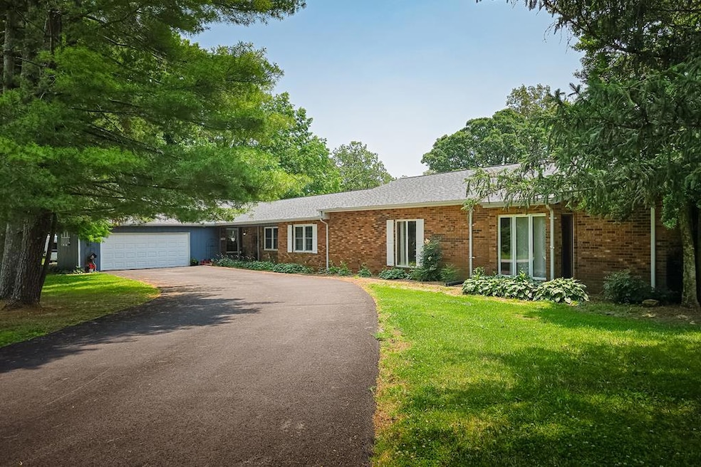 393 Fate Lutz Rd, Hanson, KY 42413 - photo 1