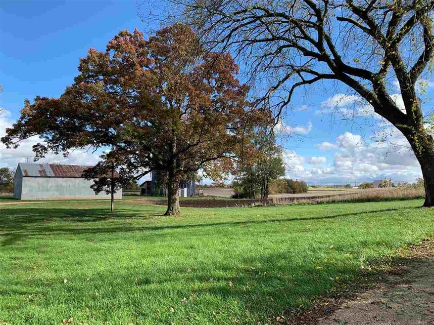 5803 S Duggan Rd, Beloit, WI 53511 - photo 1