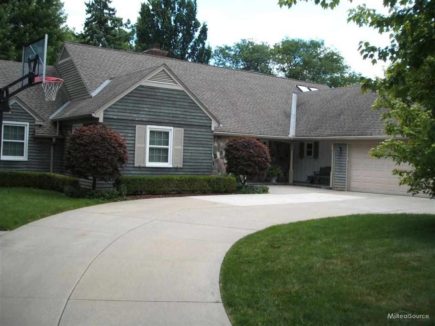 94 Grosse Pointe Blvd, Grosse Pointe Farms, MI 48236 - photo 1