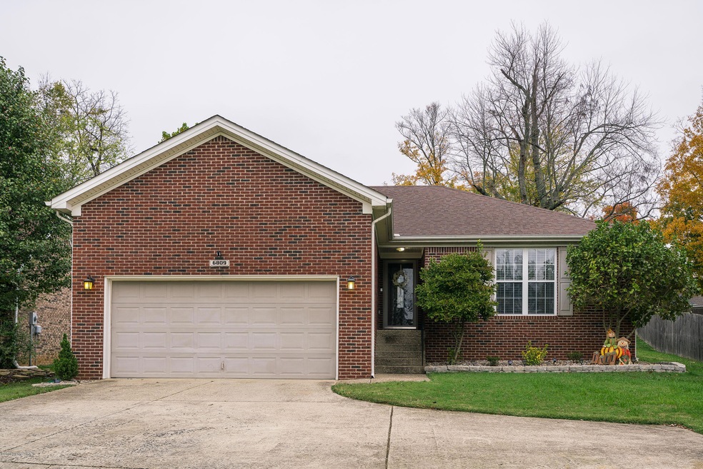 6809 E Manslick Rd, Louisville, KY 40228 - photo 1