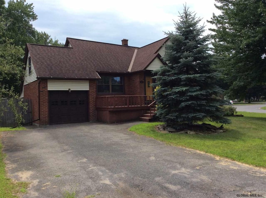 19 Continental Rd, Schenectady, NY 12306 - photo 1