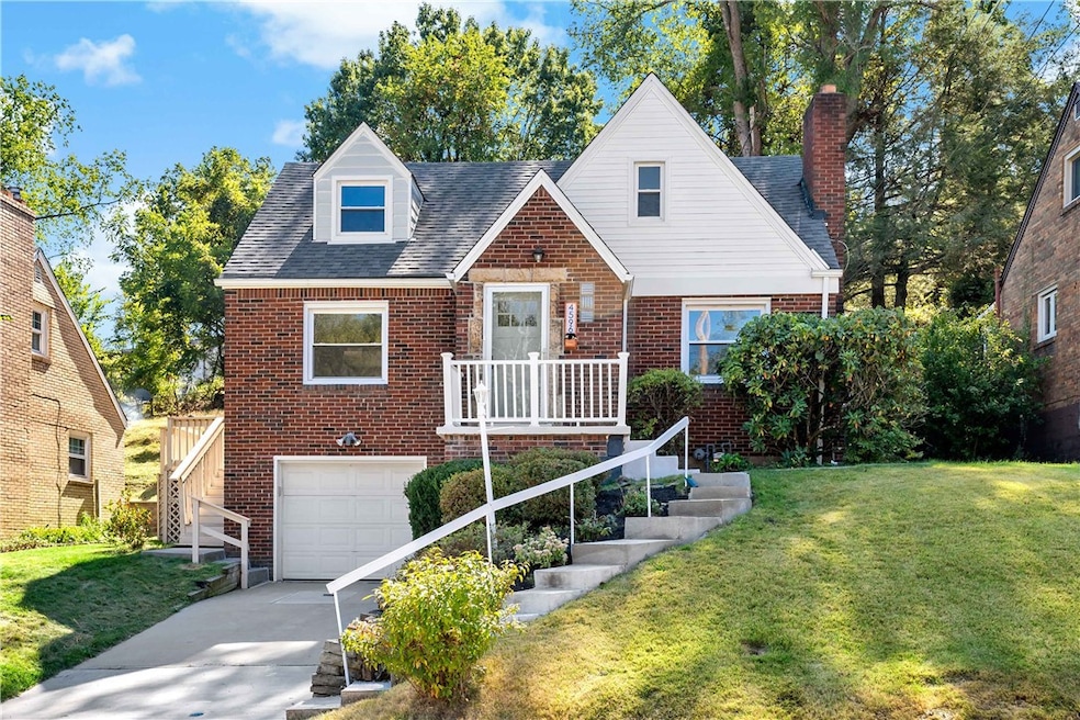 4596 Echo Glen Dr, Pittsburgh, PA 15236 - photo 1