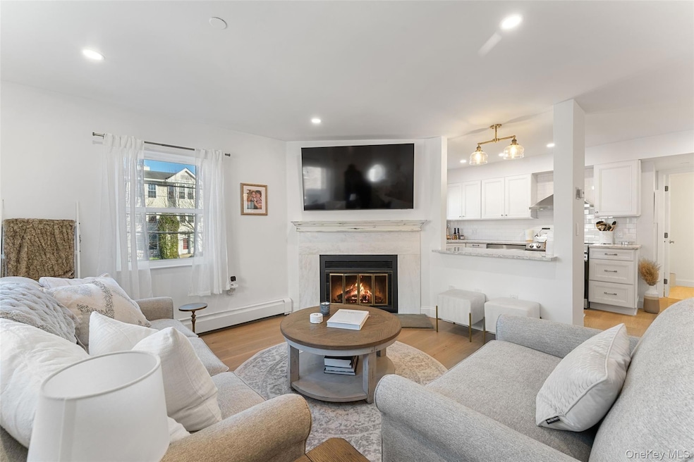 36 Greenridge Ave unit 302, White Plains, NY 10605 - photo 1