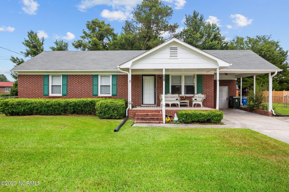 501 Gayle Blvd, Winterville, NC 28590 - photo 1