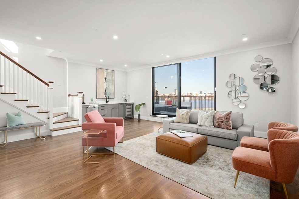 60 Charlesgate W unit 4C, Boston, MA 02215 - photo 1