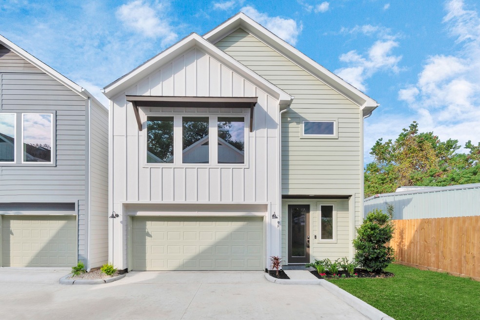 9 Wellford St unit C, Houston, TX 77022 - photo 1