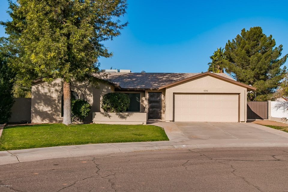 696 W Shawnee Dr AZ-1