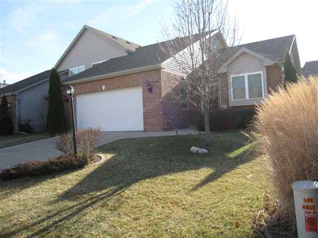 4612 N Weaverridge Blvd, Peoria, IL 61615 - photo 1