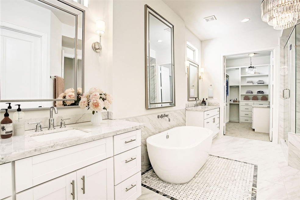 805 Fisher St, Houston, TX 77018 - photo 1