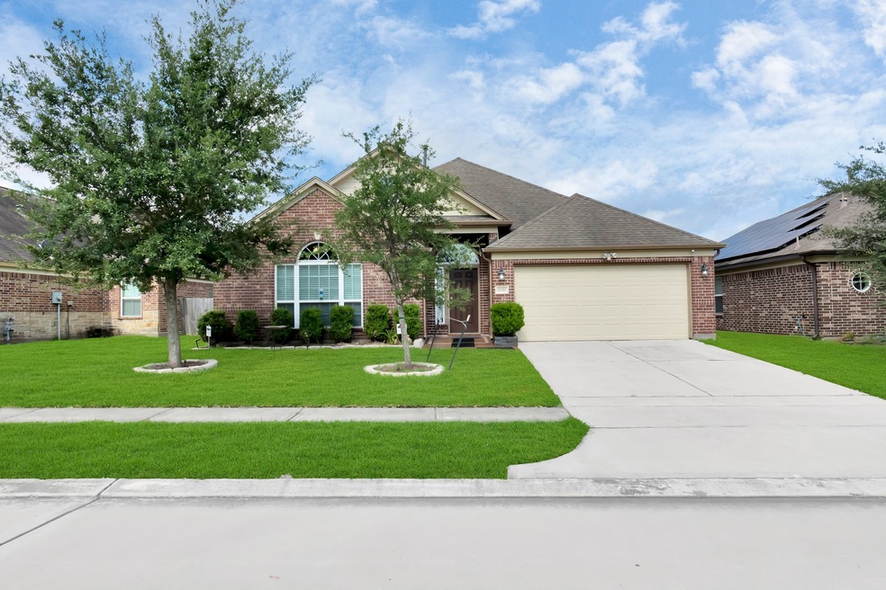 8039 Lani Blue Ln, Houston, TX 77040 - photo 1