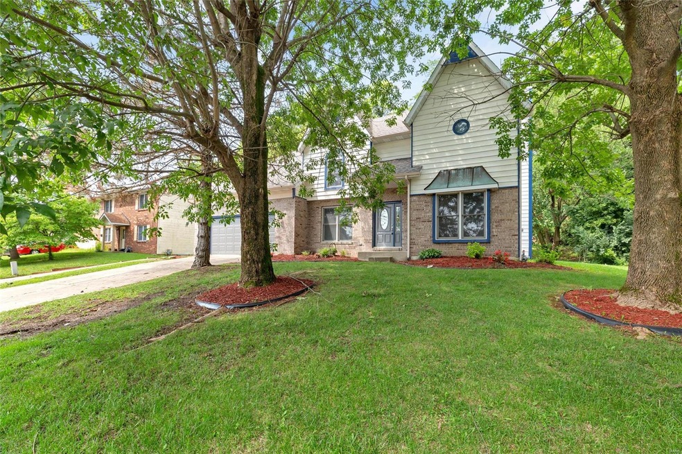 2031 Greenbrier Dr, Collinsville, IL 62234 - photo 1