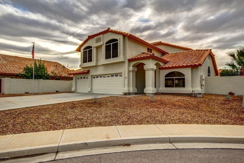5843 W Cinnabar Av