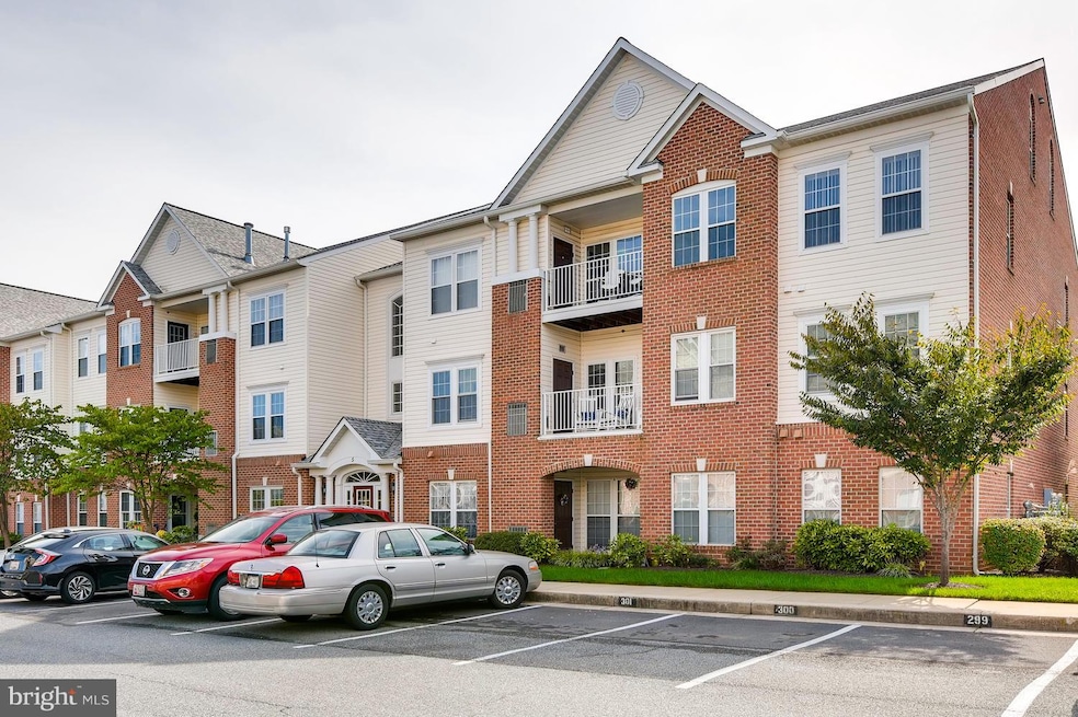 5 Brook Farm Ct unit L, Perry Hall, MD 21128 - photo 1