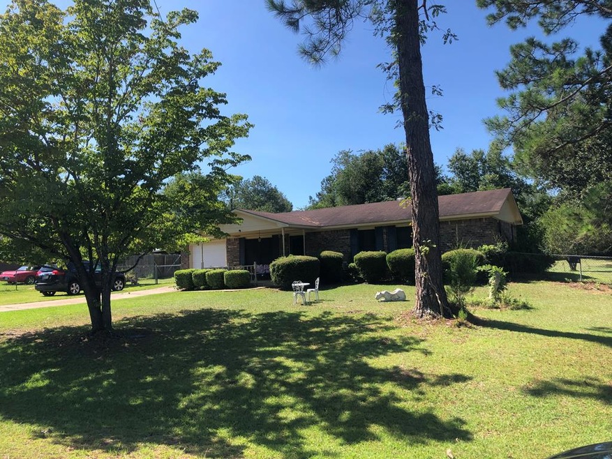 213 Gatewood Dr, Albany, GA 31705 - photo 1