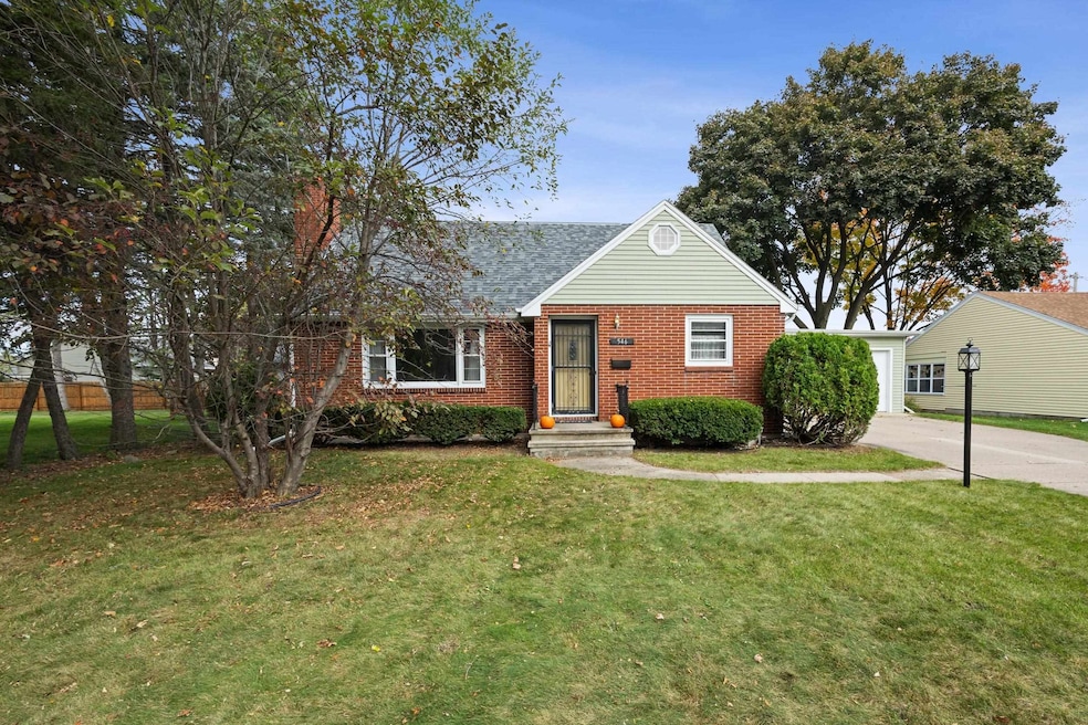 Under Contract $284,900