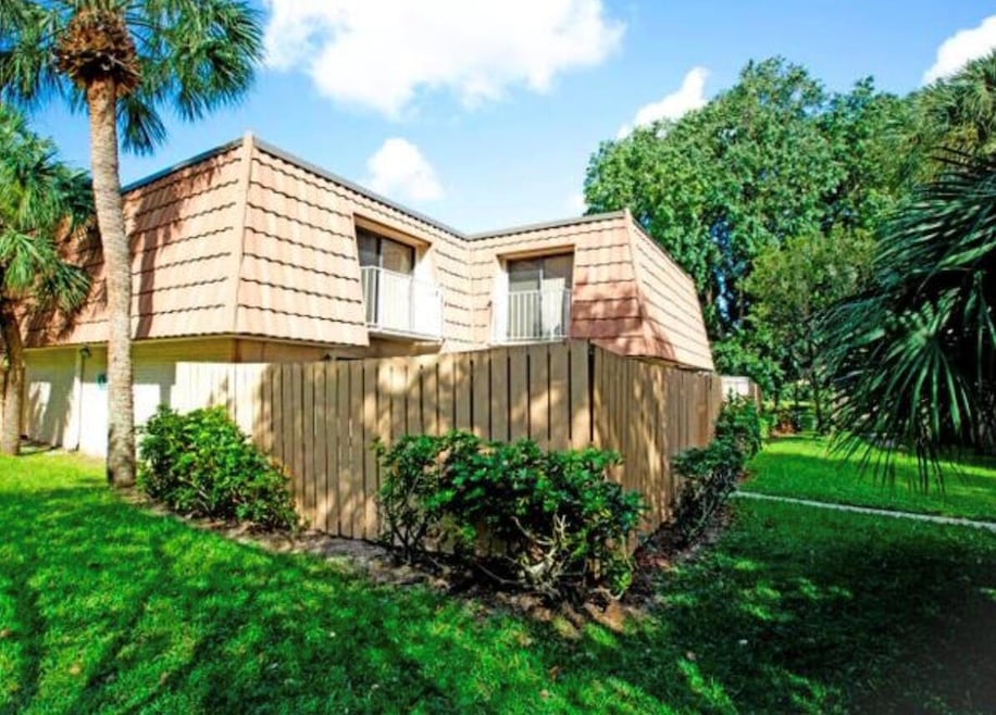 507 Green Springs Place, West Palm Beach, FL 33409 - photo 1