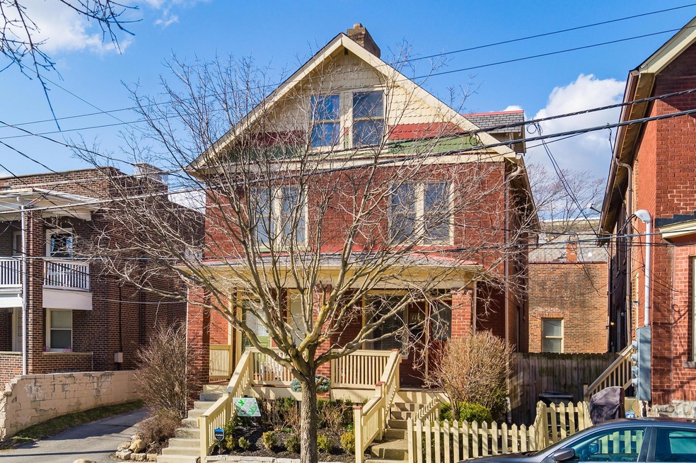 T 112 E 4th Ave00060