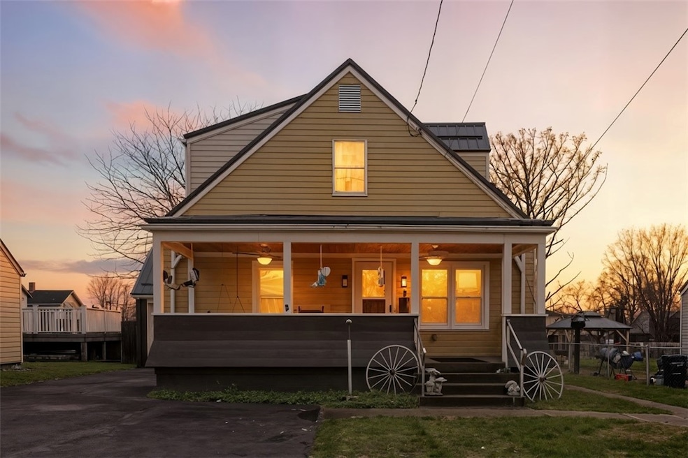 709 Jefferson Ave, Natrona Heights, PA 15065 - photo 1