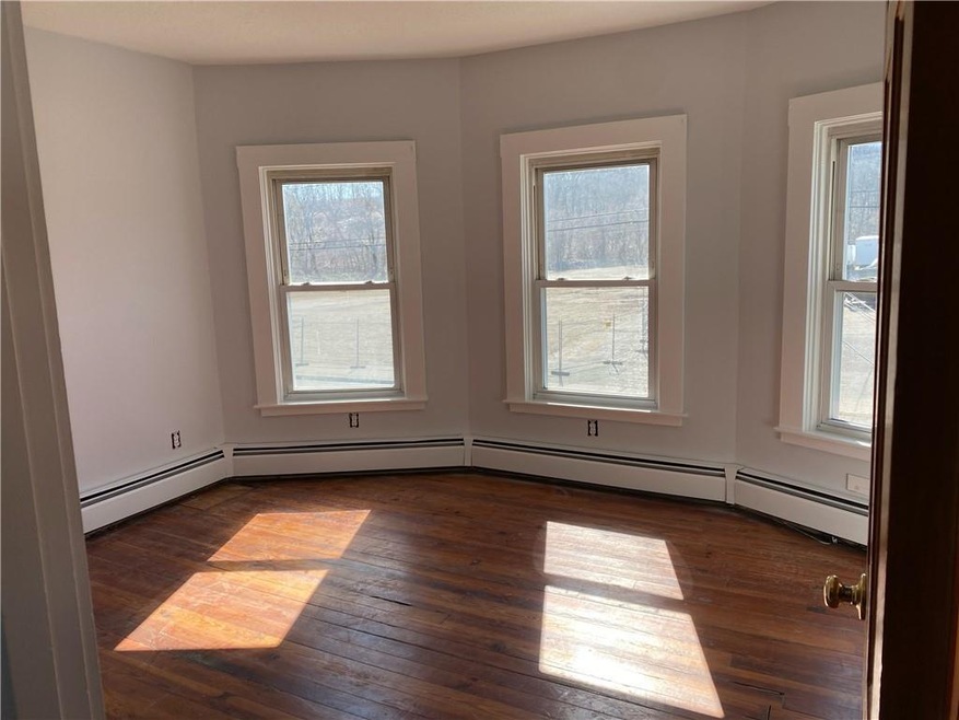 1055 Toll Gate Rd unit 3, Warwick, RI 02886 - photo 1