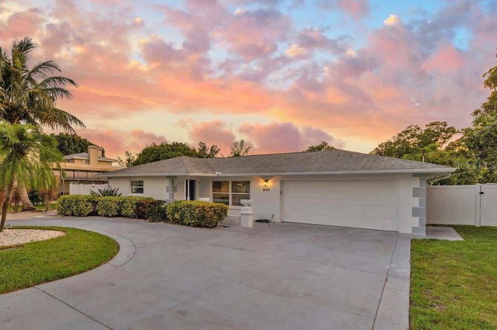 Sold $585,000 • Co-Listing Agent