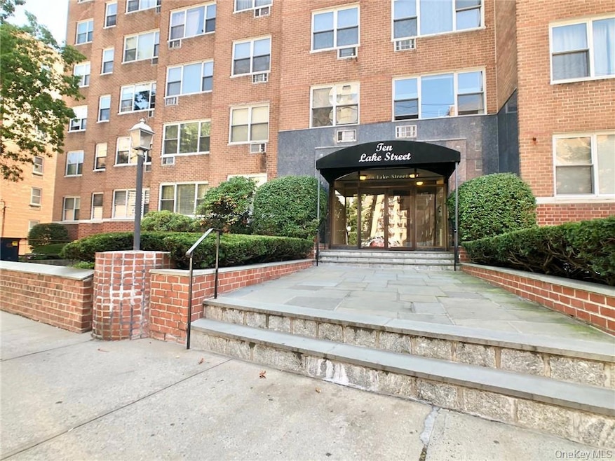 10 Lake St unit 1B, White Plains, NY 10603 - photo 1