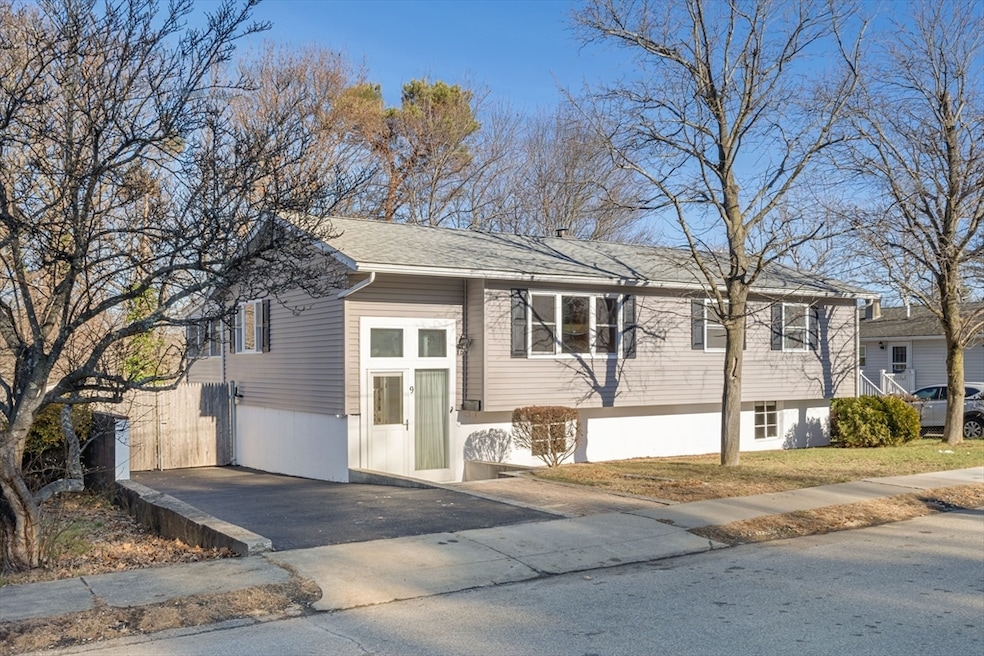 Sold $712,000 • Co-Listing Agent