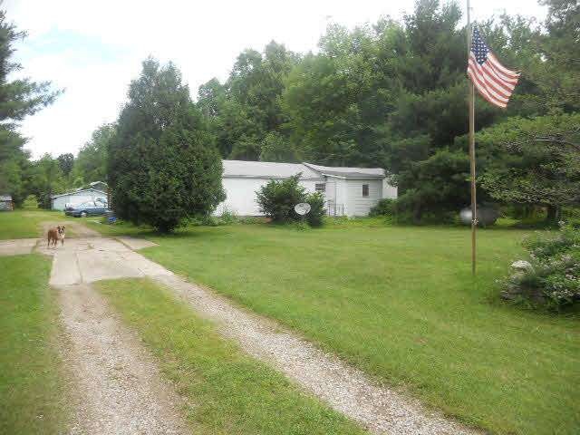 22584 Colvin Rd, Saint Charles, MI 48655 - photo 1