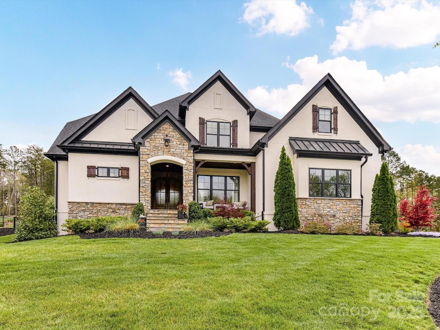 Sold $1,900,000 • Co-Listing Agent