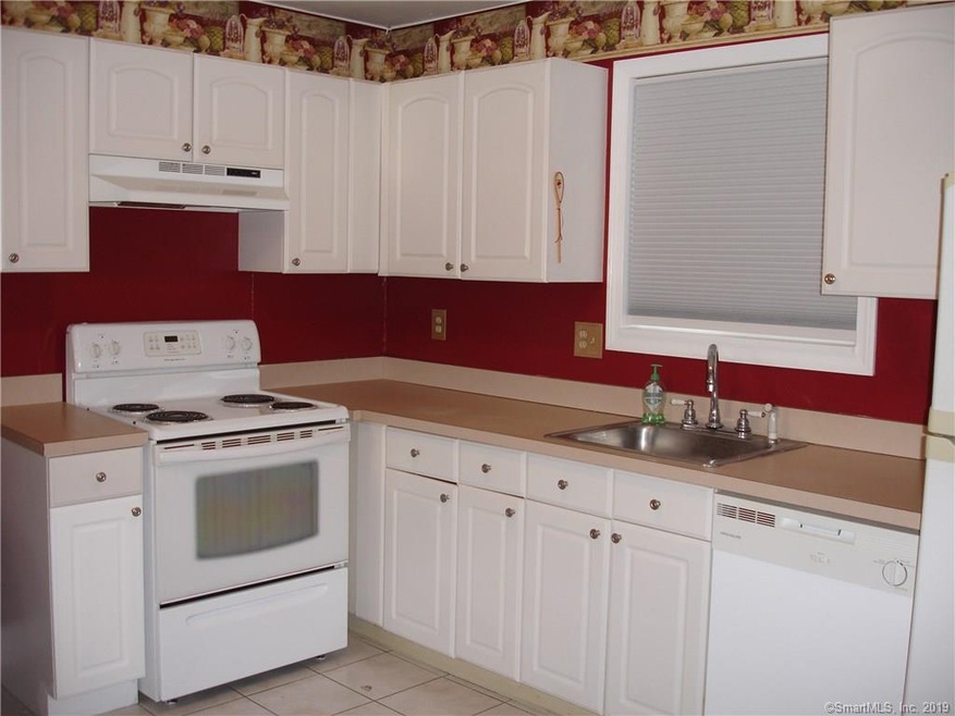 60 Whisconier Rd unit 23, Brookfield, CT 06804 - photo 1