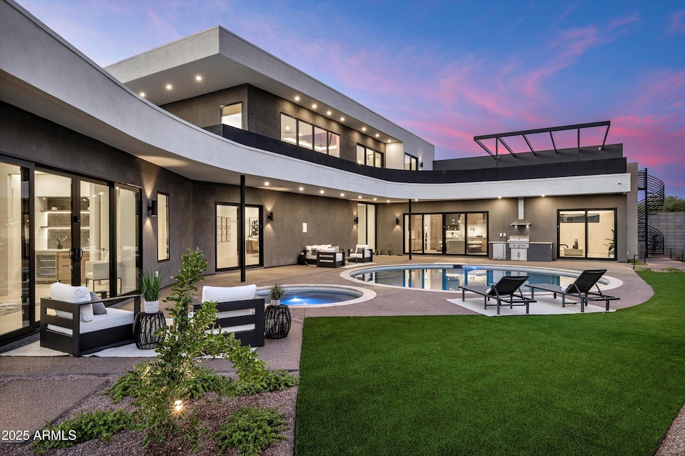 1831 E Palmaire Ave, Phoenix, AZ 85020 - photo 1