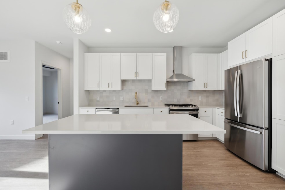 4917 Eden Ave unit 724, Edina, MN 55424 - photo 1