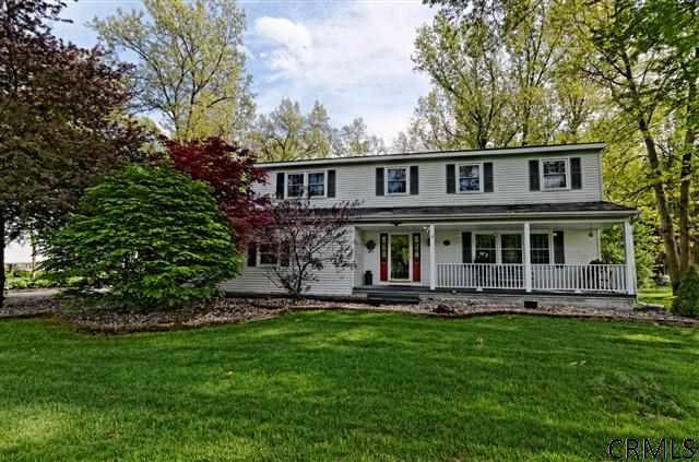 11 Dutchess Ct, Saratoga Springs, NY 12866 - photo 1