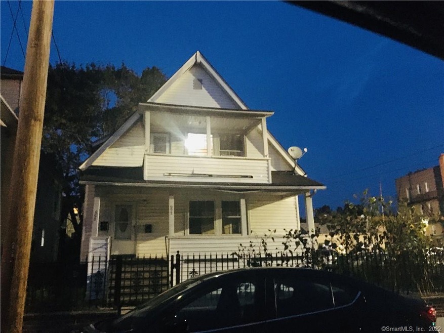 690 Brewster St unit 1, Bridgeport, CT 06605 - photo 1