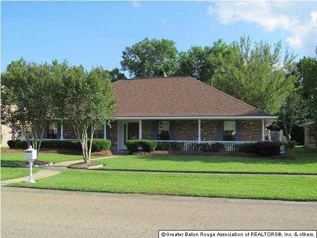 Welcome to 12432 Newcastle Ave.