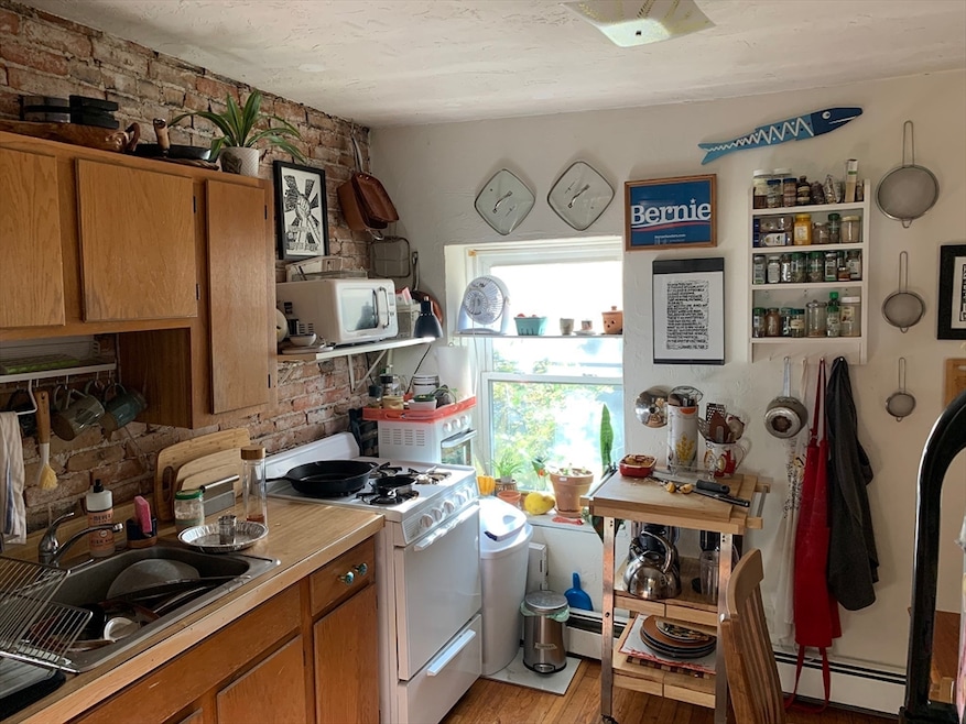 14 Evergreen Square unit 3, Somerville, MA 02143 - photo 1