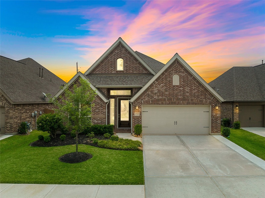 27157 Devyn Forest Ln, Spring, TX 77386 - photo 1