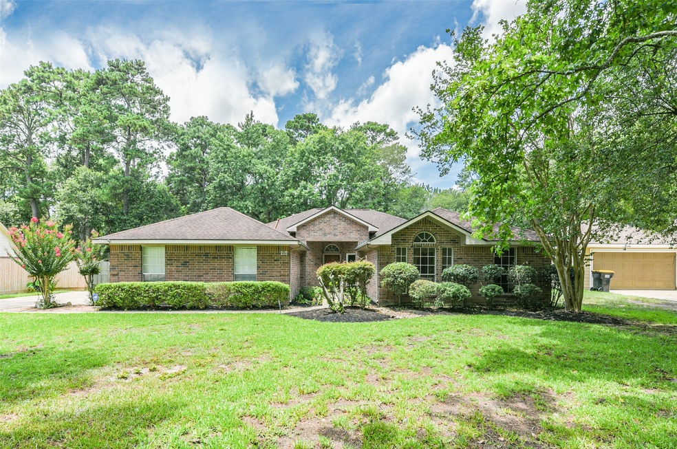 215 Garrett Dr, Magnolia, TX 77354 - photo 1