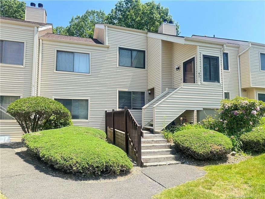43 Natureview Trail unit 43, Bethel, CT 06801 - photo 1