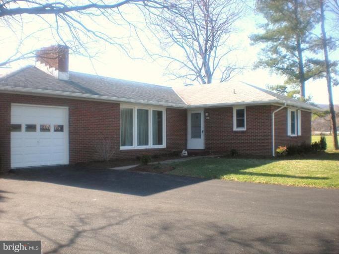 8218 Yellow Springs Rd, Frederick, MD 21702 - photo 1