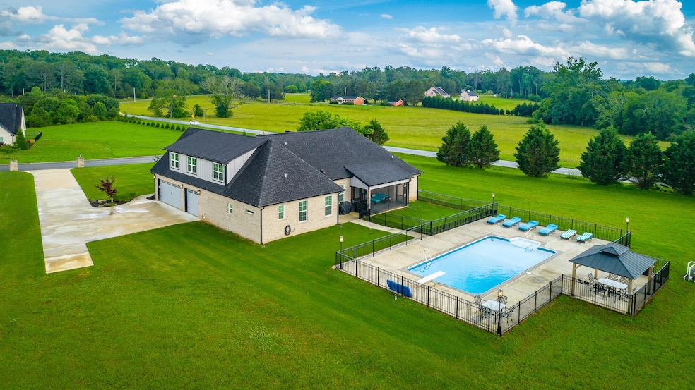 15 Breckinridge Drive HD-152