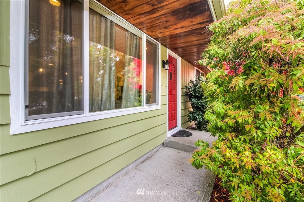 10527 243rd Place SW, Edmonds, WA 98020 - photo 1