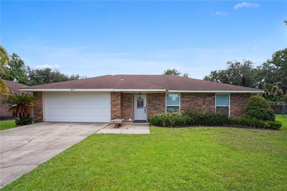 215 Kepler Lake Ct, Slidell, LA 70461 - photo 1